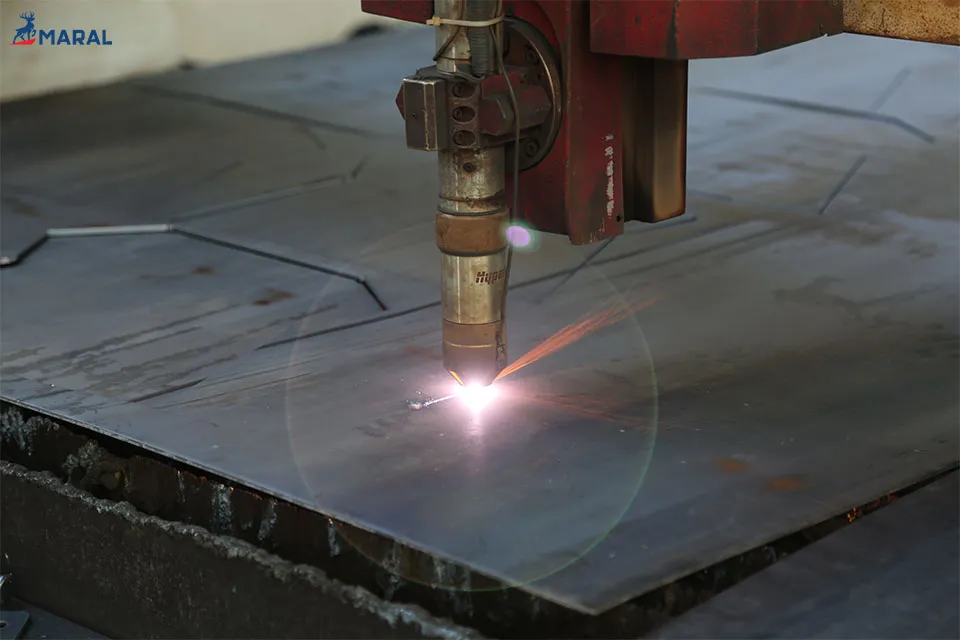 برشکاری دقیق و شکلدهی