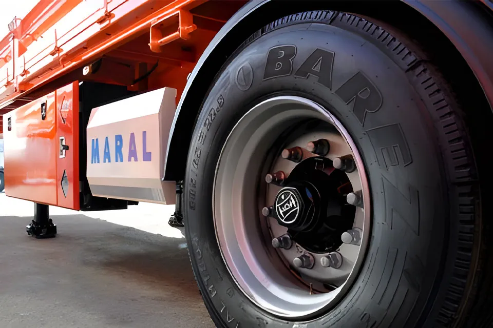 راهنمای جامع انتخاب و خرید انواع لاستیک تریلی