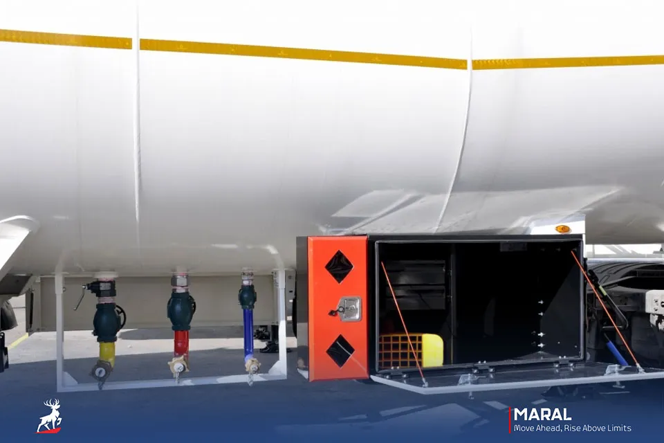 تریلی تانکر ال پی جی سه محور گردن قویی